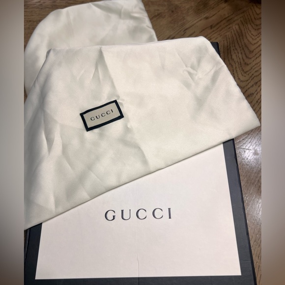 AUTHENTIC - Gucci Pearl Double G Wide Belt - Picture 3 of 5